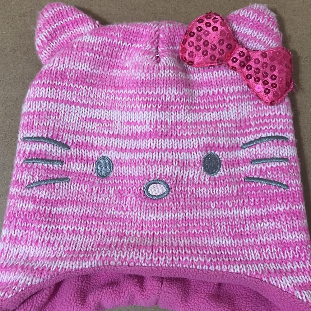 Hello Kitty Hat - Picture 3 of 7